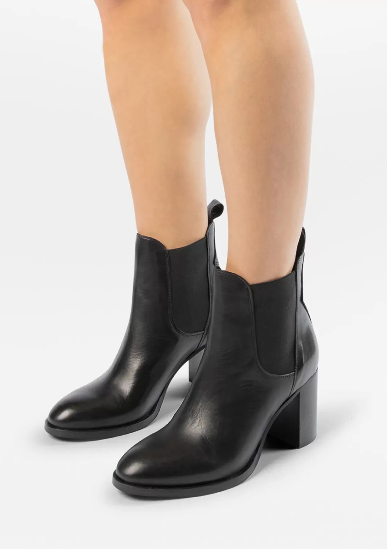 Femmes Sacha Bottines<Bottines En Cuir A Talon - Noir