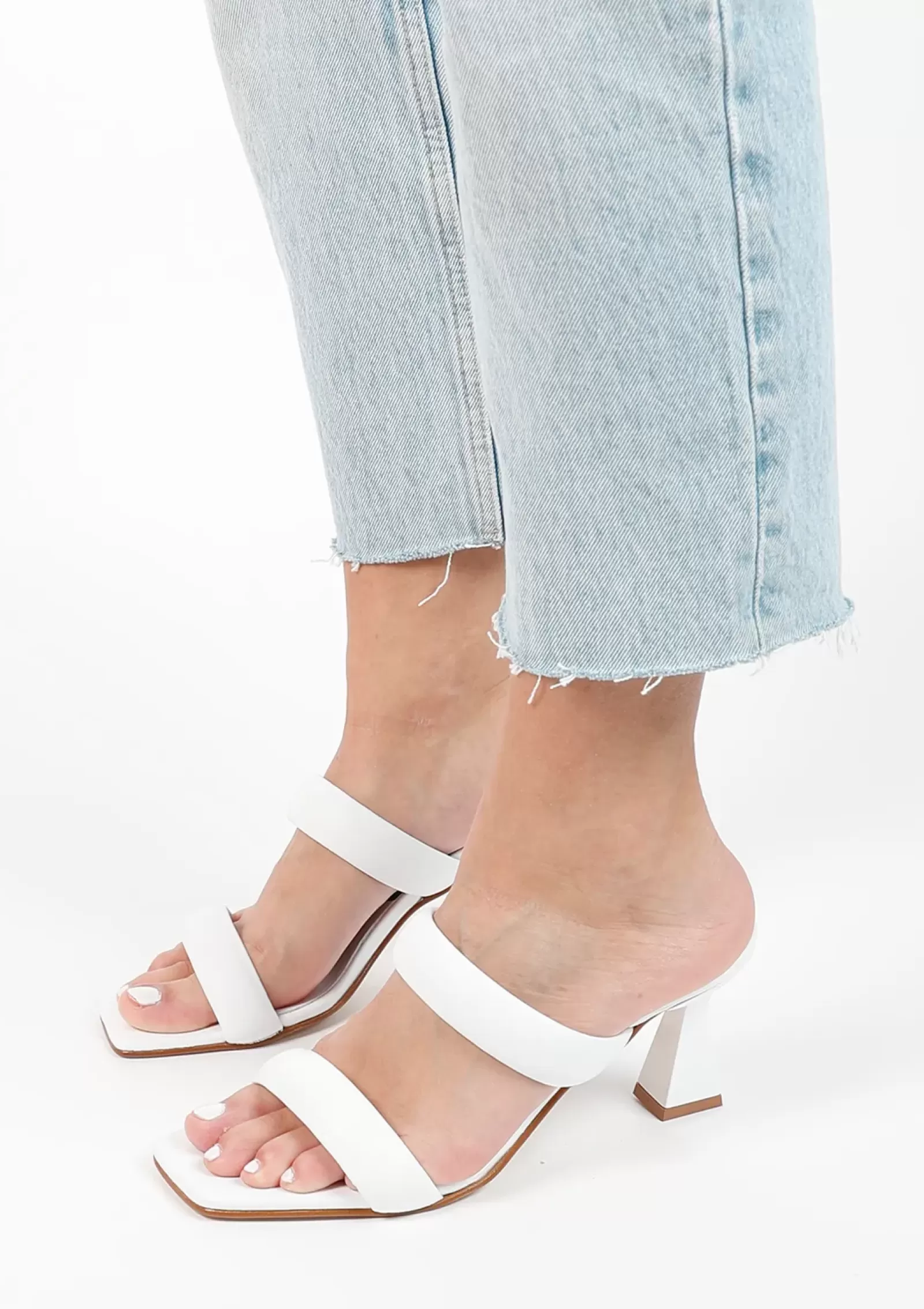 Femmes Sacha Sandales<Mules En Cuir Avec Talon Entonnoir - Blanc