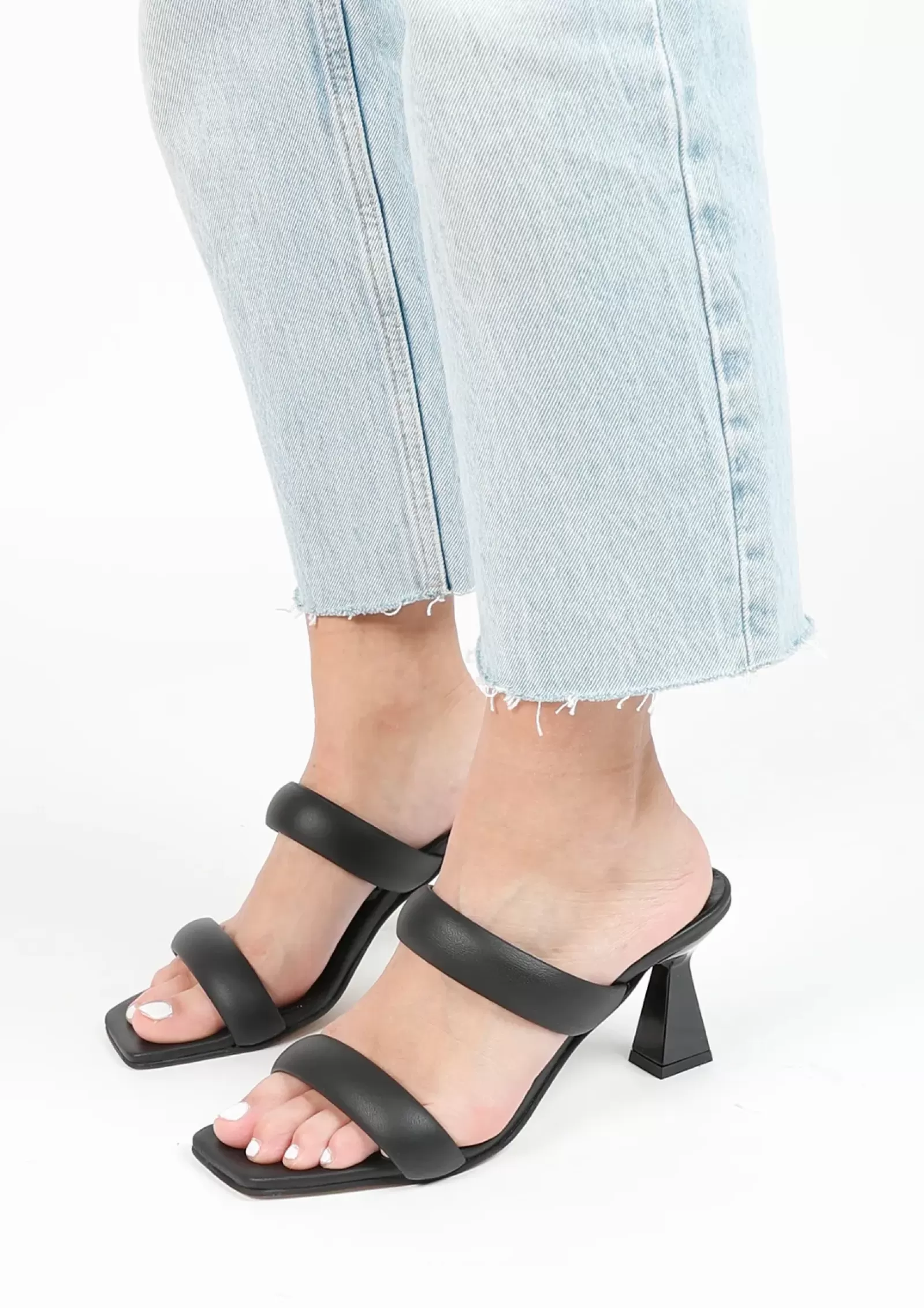 Femmes Sacha Sandales<Mules En Cuir Avec Talon Entonnoir - Noir